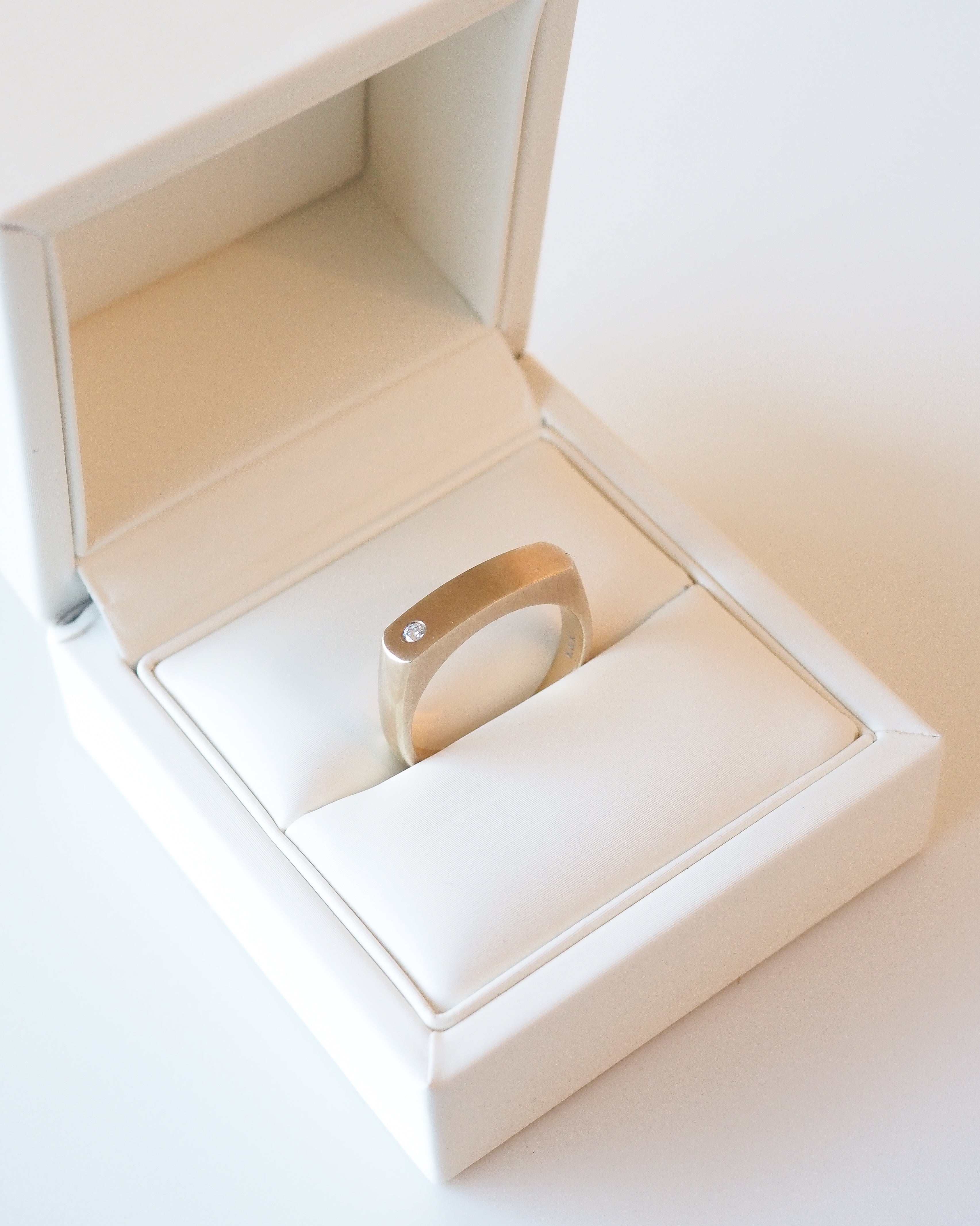 Men's Narrow Signet Ring | Archive Ring