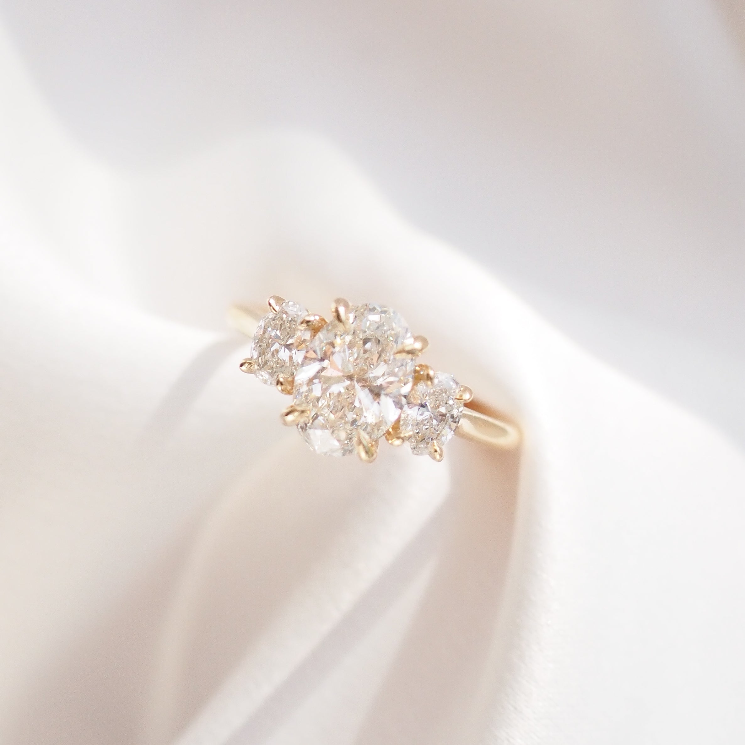 Ava | 2ct Oval Lab-Grown Diamond Ring