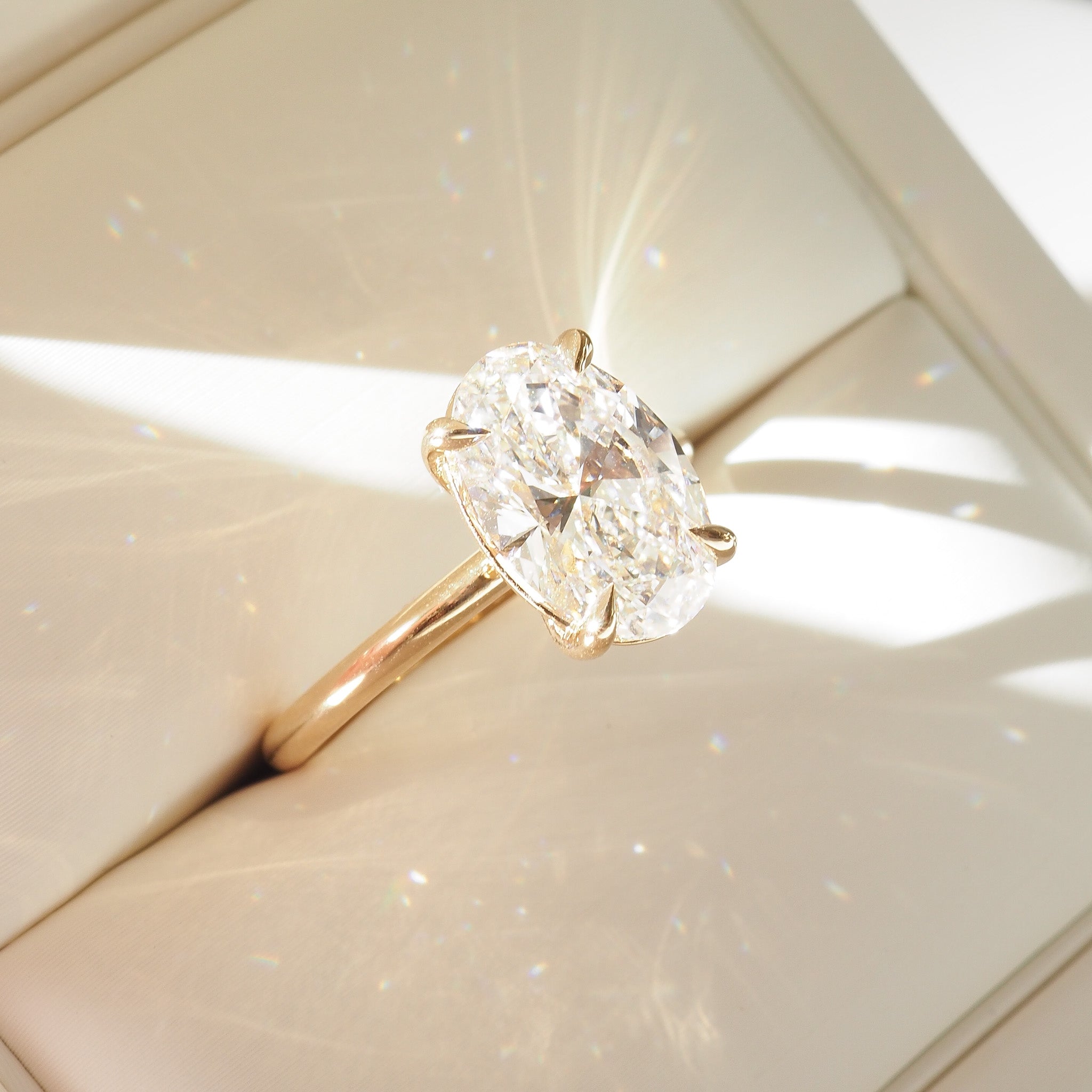 Clara | 2.5ct Solitaire Engagement Ring