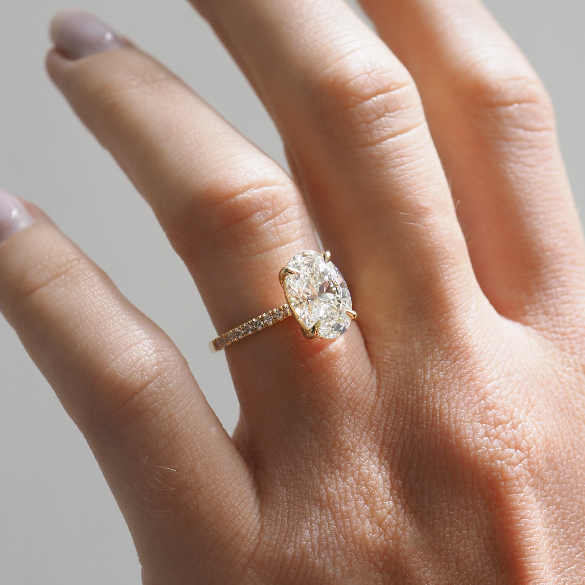 Diamond Band Oval Solitaire | 3ct Lab-Grown Diamond Ring