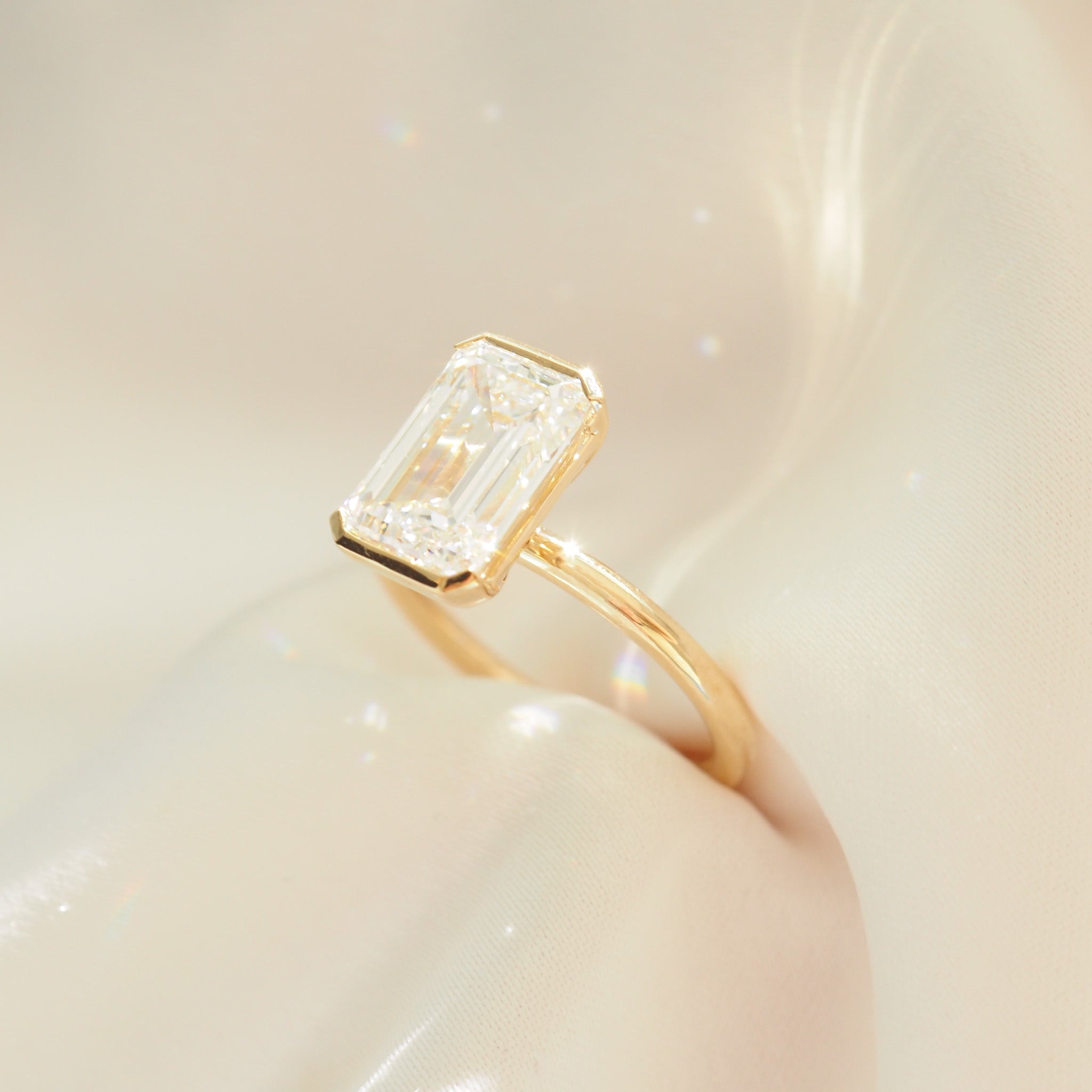 Evie | 3.1ct Emerald Lab-Grown Diamond Solitaire Engagement Ring