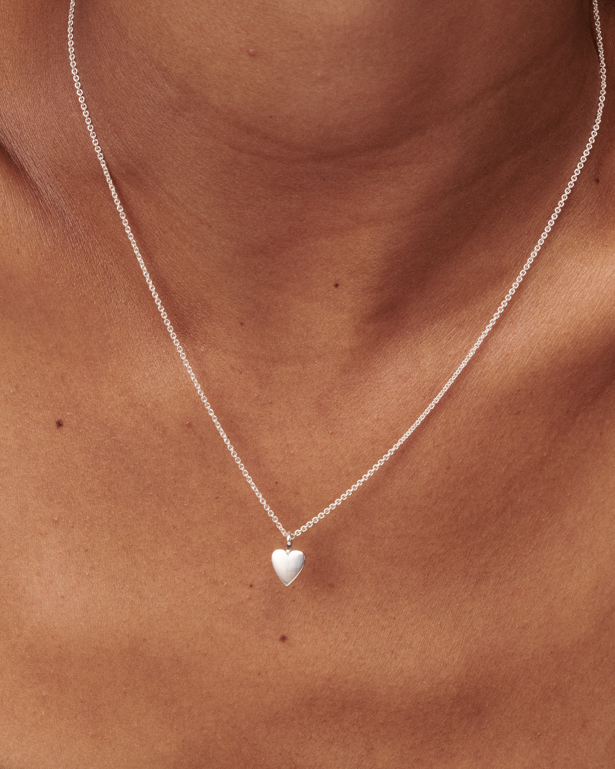 [text overlay: Small Pendant]
