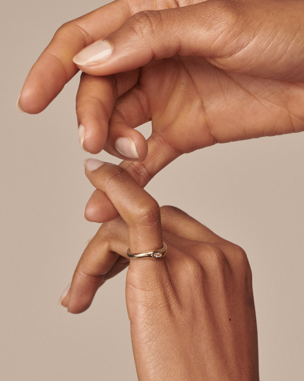 Mini Riva Signet | Oval Lab-Grown Diamond Ring