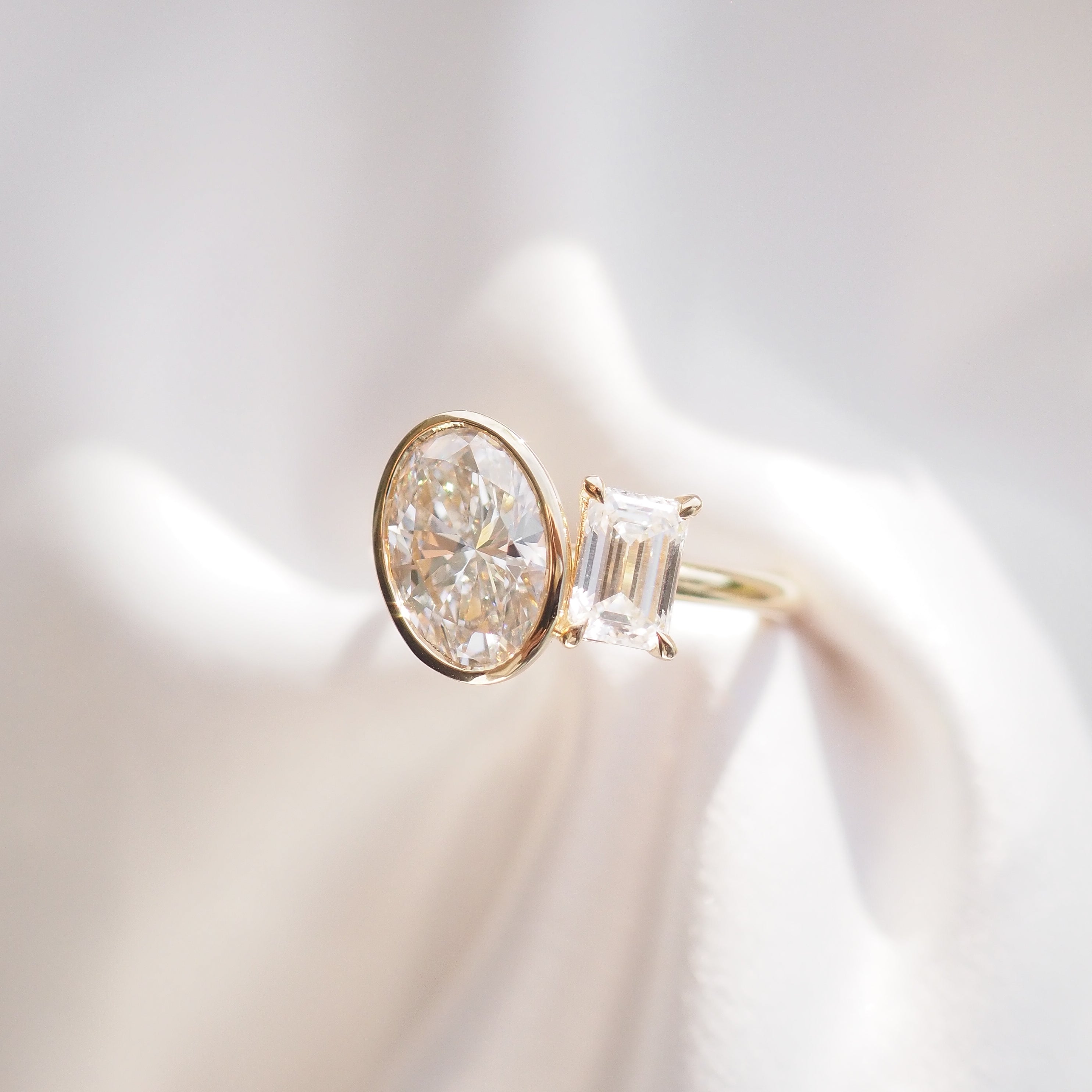 Oval Bezel | 2.8ct Toi et Moi Lab-Grown Diamond Ring