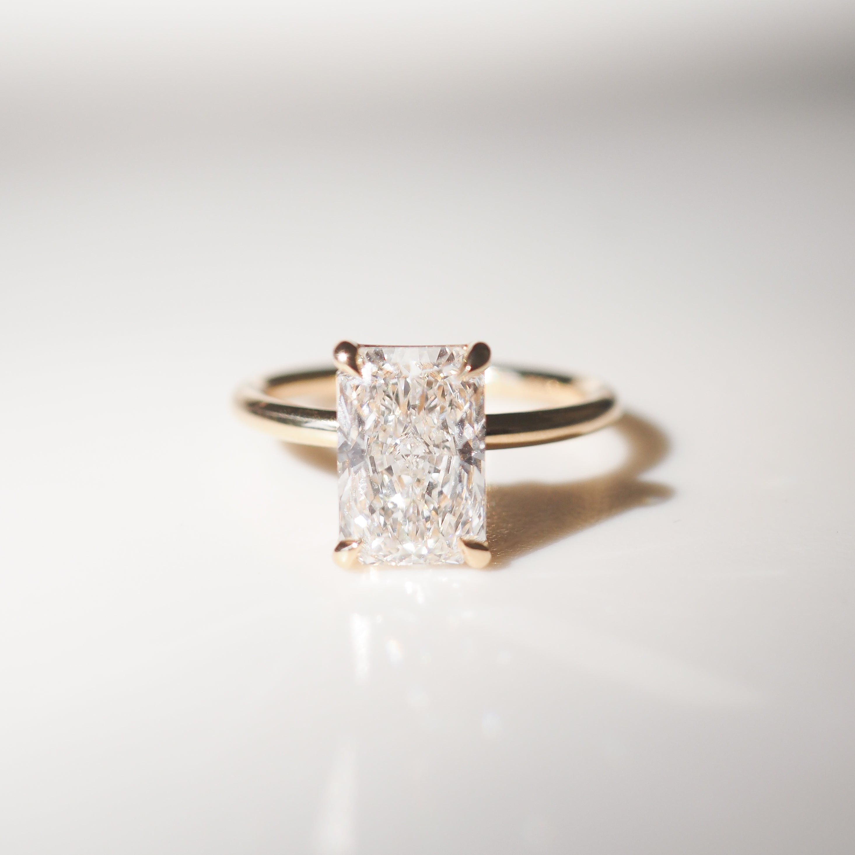 Rhea | 2.5ct Radiant Lab-Grown Diamond Ring