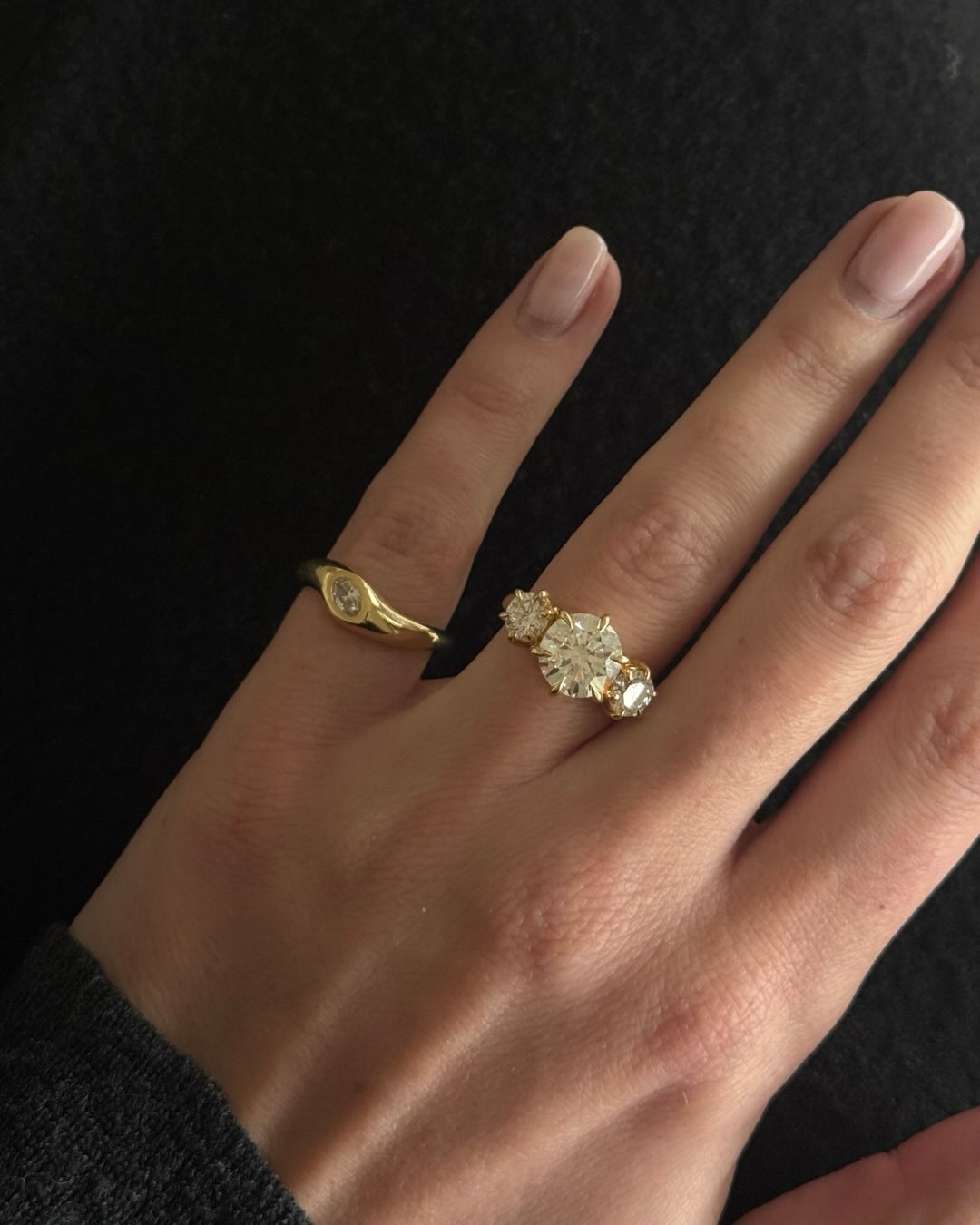Mini Riva Signet | Oval Lab-Grown Diamond Ring